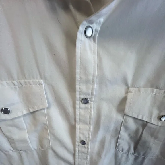 CORVALS CLUB WHITE SHORT SLEEVED SHIRT
SOFT, LIGHTWEIGHT FABRIC. - Picture 5 of 10